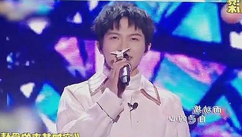 娱乐圈最新吃瓜指南：怎么能错过这些热辣爆料？🍉