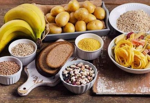 关晓彤从清纯偶像到吃瓜高手，娱乐圈的那些年大瓜你追了吗？🍉